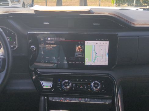 Used 2023 GMC Sierra 1500 AT4 image 18