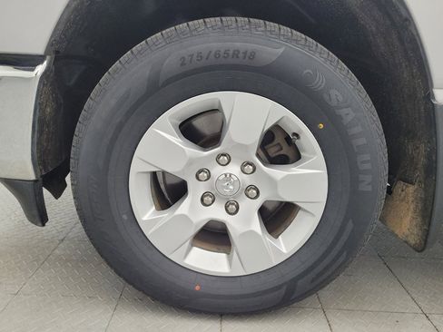 Used 2019 RAM 1500 Big Horn AWD/4WD image 31