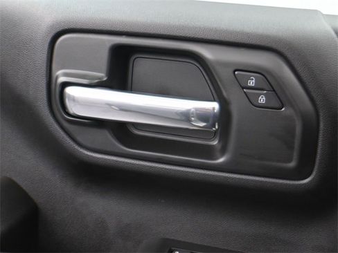 Used 2026 Chevrolet Silverado 1500 Custom image 13