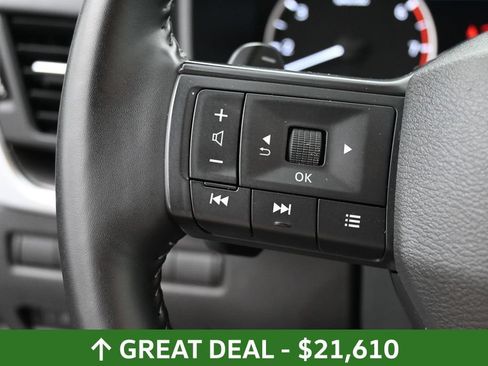 Used 2025 Nissan Rogue SV AWD/4WD image 25