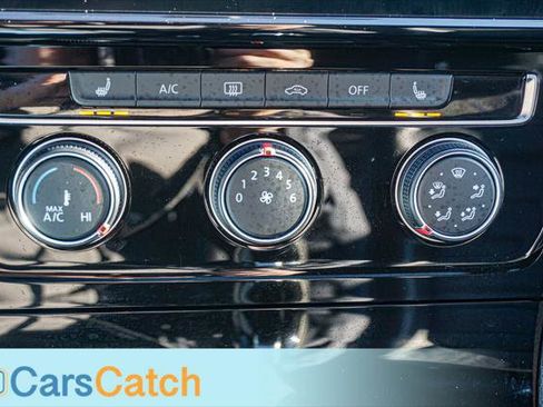 Used 2021 Volkswagen GTI SE image 37