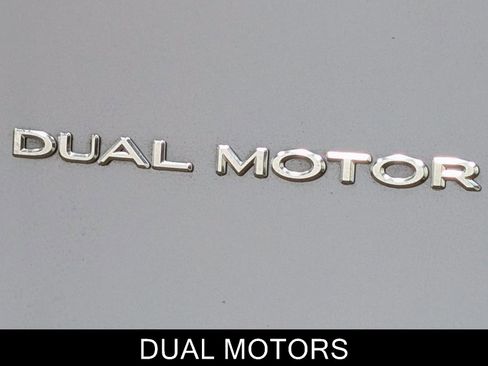 Used 2026 Tesla Model Y AWD image 12