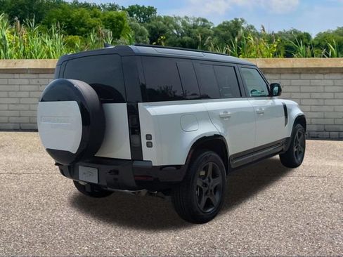 New 2026 Land Rover Defender 110 X-Dynamic SE AWD/4WD image 4