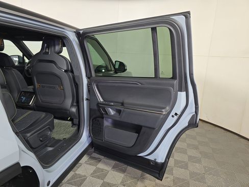 Used 2024 Rivian R1S Adventure AWD/4WD image 19