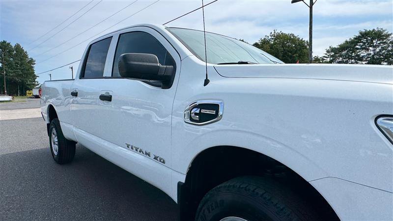 Used 2017 Nissan Titan S AWD/4WD image 21