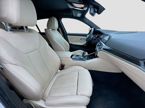 Used 2022 BMW 330i 330i w/ Driving Assistance Package image 20