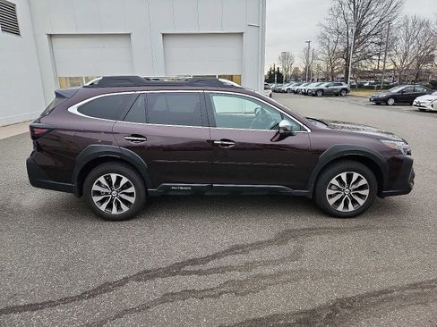 Used 2025 Subaru Outback Touring XT image 7