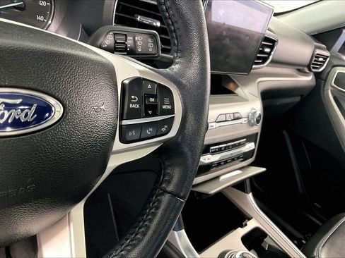 Used 2023 Ford Explorer XLT w/ Equipment Group 202A AWD/4WD image 25