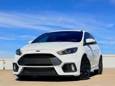Used 2017 Ford Focus RS image 1