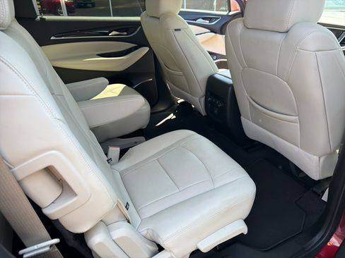 Used 2023 Buick Enclave Essence FWD image 17