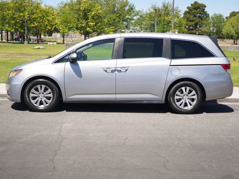 Used 2016 Honda Odyssey EX image 3