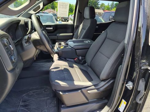 Used 2021 Chevrolet Silverado 1500 Custom Trail Boss w/ Midnight Edition AWD/4WD image 10