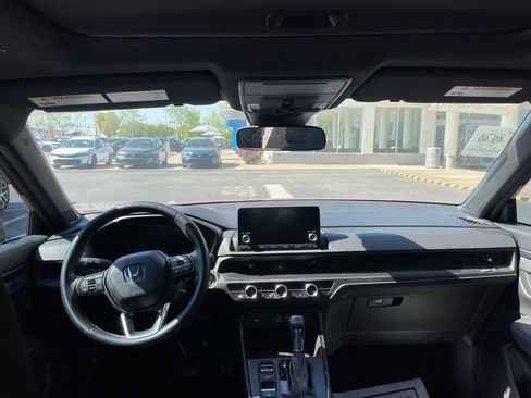 Used 2025 Honda CR-V Sport image 5