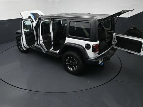 Used 2024 Jeep Wrangler Unlimited Rubicon 4xe w/ Capability Package AWD/4WD image 28