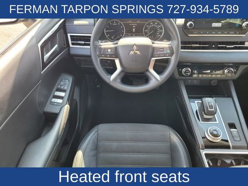 Used 2023 Mitsubishi Outlander SE image 14