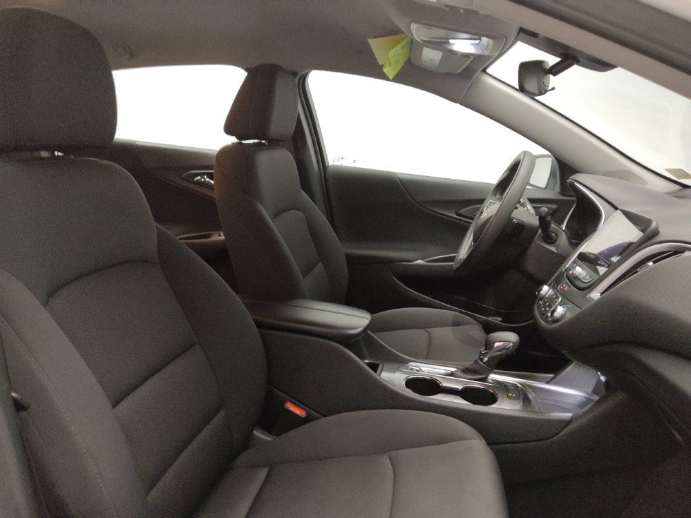 Used 2025 Chevrolet Malibu LT FWD image 21