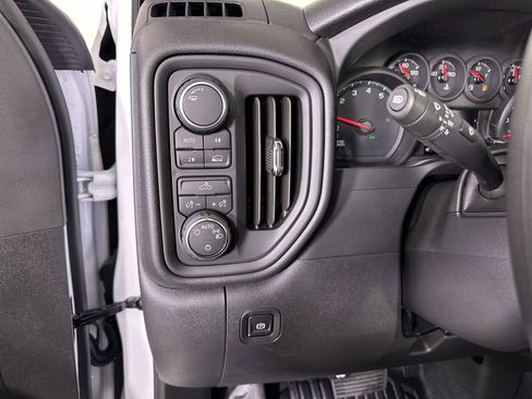 New 2026 Chevrolet Silverado 1500 W/T w/ WT Convenience Package AWD/4WD image 50
