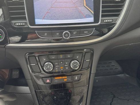 Used 2019 Buick Encore Essence FWD image 13