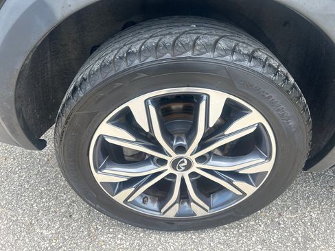 Used 2017 INFINITI QX30 Premium w/ Navigation Package AWD/4WD image 21