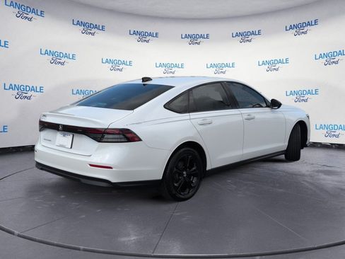 Used 2025 Honda Accord SE image 4