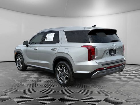 Used 2024 Hyundai Palisade Limited AWD/4WD image 3