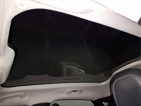 Used 2021 Ford Mustang Mach-E Premium image 19