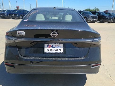 New 2026 Nissan Sentra SL w/ Floor Mat Package FWD image 6