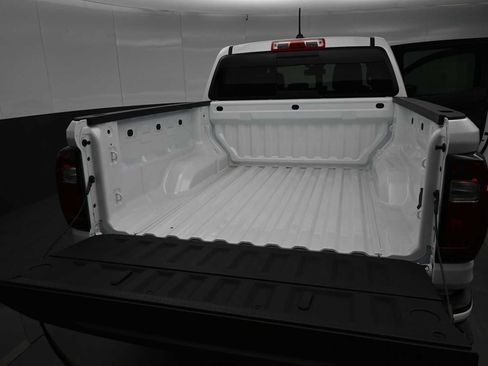 New 2026 GMC Canyon Elevation w/ Convenience Package AWD/4WD image 13