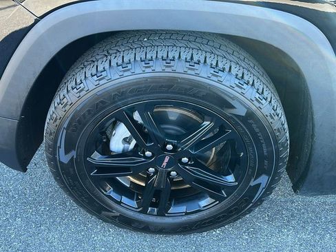 Used 2022 GMC Terrain AT4 w/ Infotainment Package II image 6