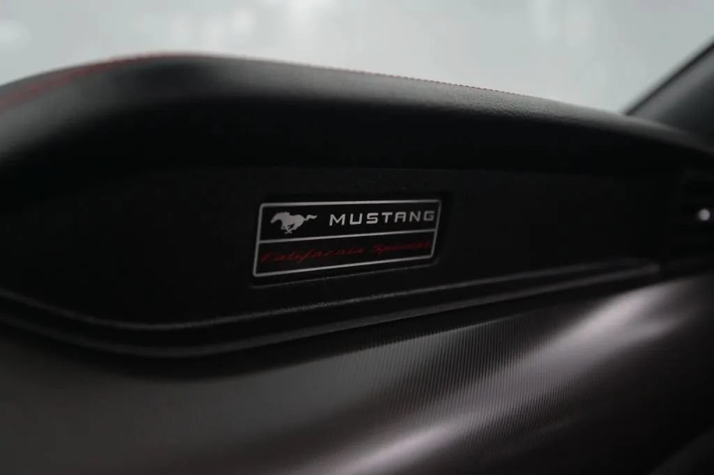 Used 2022 Ford Mustang GT Premium w/ Equipment Group 401A RWD image 28