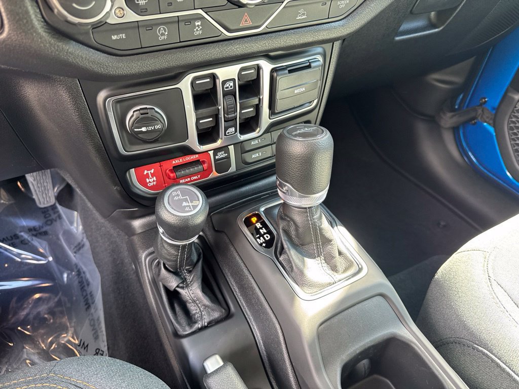 New 2026 Jeep Gladiator Sport AWD/4WD image 18