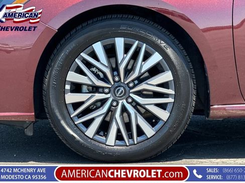 Used 2025 Nissan Altima 2.5 SV FWD image 36