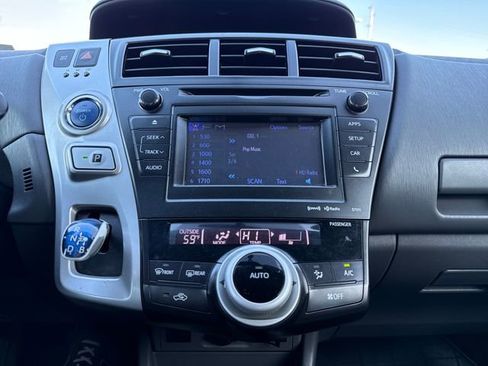 Used 2013 Toyota Prius V Three image 22