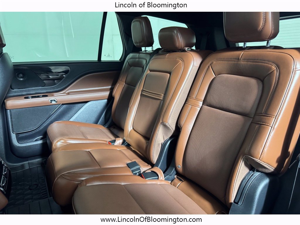 Certified 2025 Lincoln Aviator Reserve AWD/4WD image 15