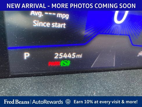 Certified 2023 Volkswagen Tiguan SE w/ Panoramic Sunroof Package AWD/4WD image 14