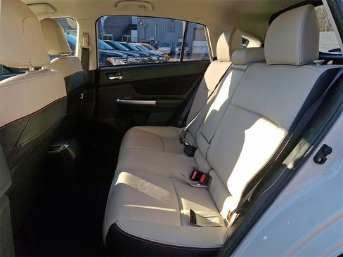 Used 2016 Subaru Crosstrek 2.0i Premium image 10