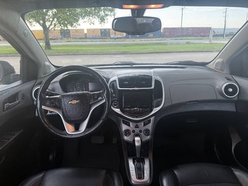 Used 2019 Chevrolet Sonic Premier FWD image 8