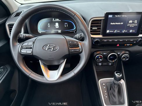 Certified 2024 Hyundai Venue SEL image 14