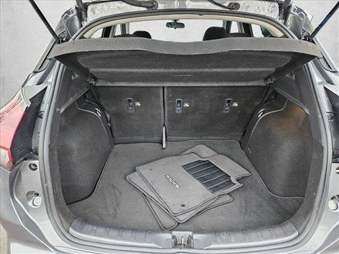 Used 2022 Nissan Kicks S image 7