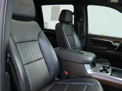 Used 2024 Chevrolet Silverado 2500 High Country w/ High Country Premium Package image 24