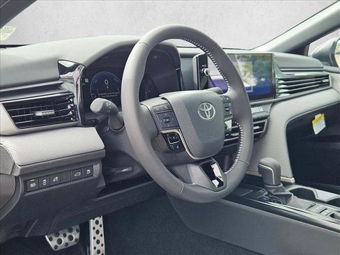New 2026 Toyota Camry SE image 3
