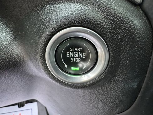 Used 2020 Chevrolet Silverado 2500 LTZ w/ Technology Package image 18