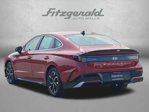 Used 2025 Hyundai Sonata SEL FWD image 9
