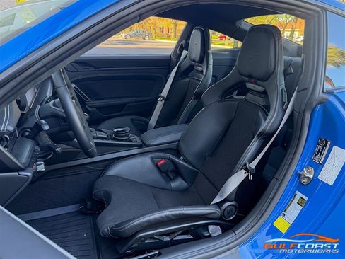 Used 2025 Porsche 911 GT3 RWD image 21