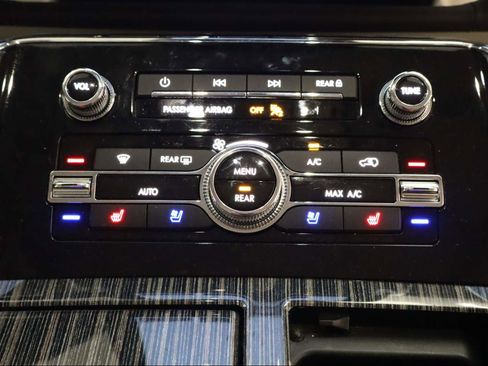 Used 2021 Lincoln Navigator Black Label image 13