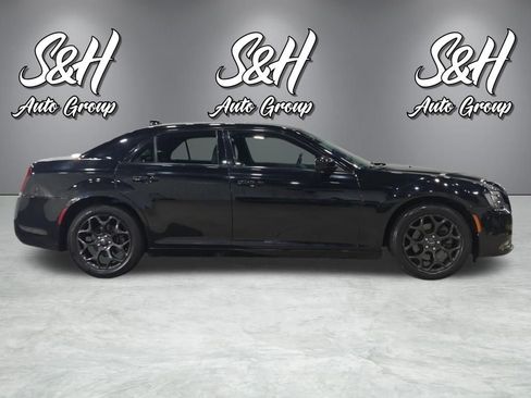 Used 2020 Chrysler 300 S AWD/4WD image 21