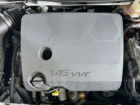 Used 2024 Buick Enclave Premium image 35