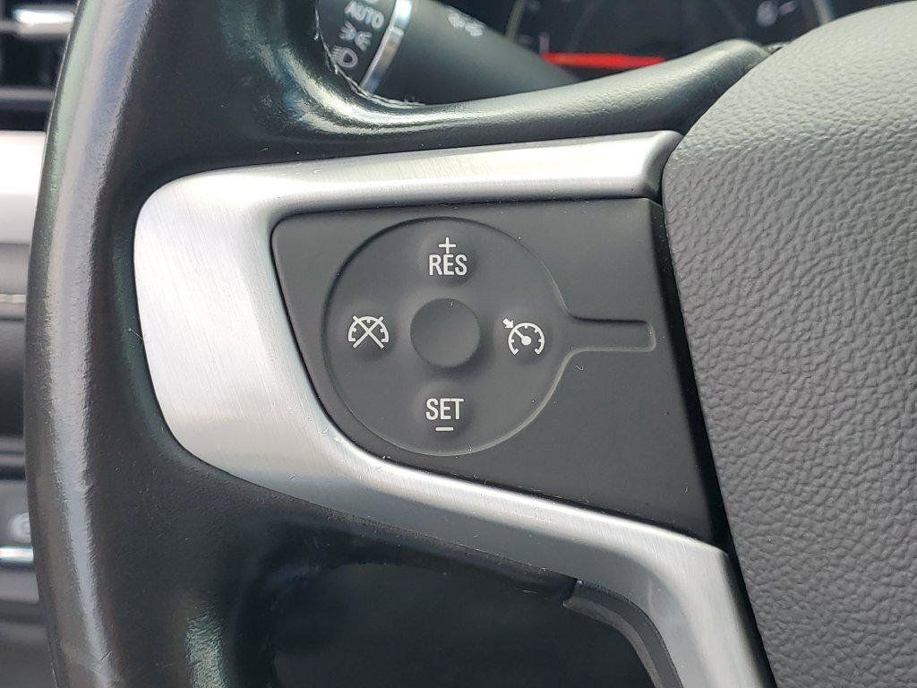 Used 2020 GMC Acadia SLE w/ Driver Convenience Package FWD image 10