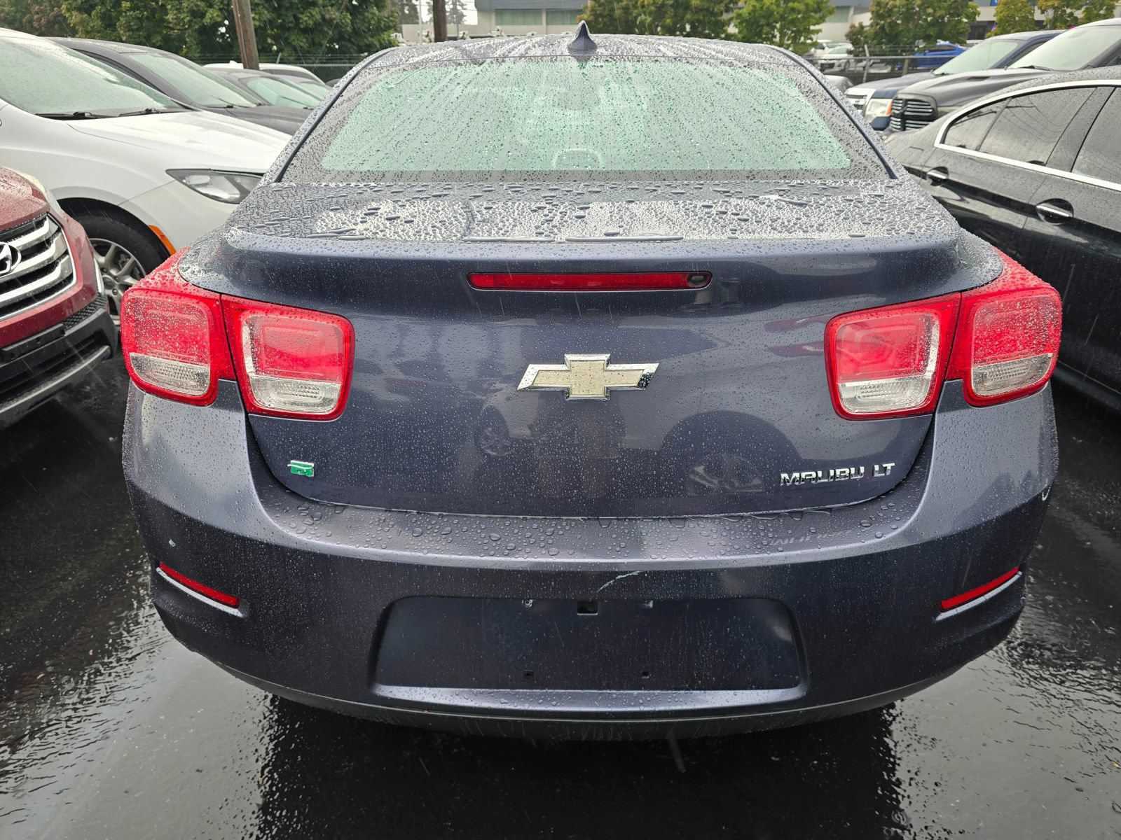 Used 2015 Chevrolet Malibu LT FWD image 3