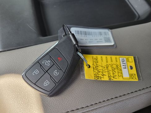 Certified 2025 Chevrolet Silverado 1500 LT RWD image 48